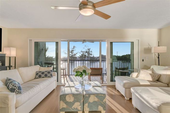 Image No.11-3 Bed Property for sale