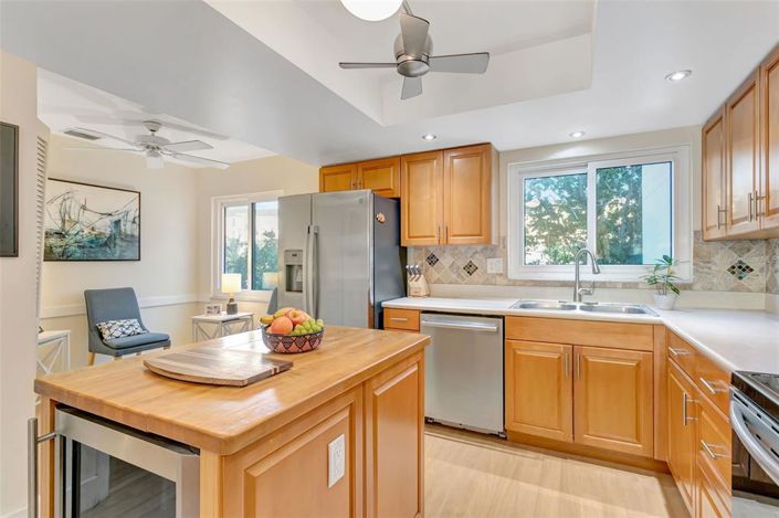 Image No.21-3 Bed Property for sale