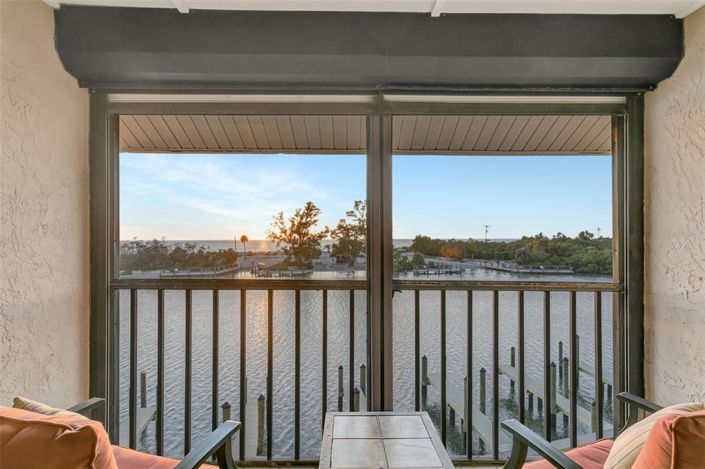 Image No.28-3 Bed Property for sale