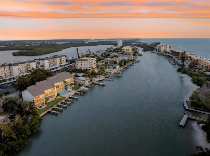 Image No.3-3 Bed Property for sale