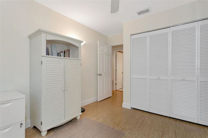 Image No.38-3 Bed Property for sale