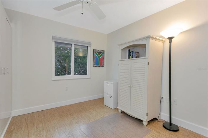 Image No.42-3 Bed Property for sale