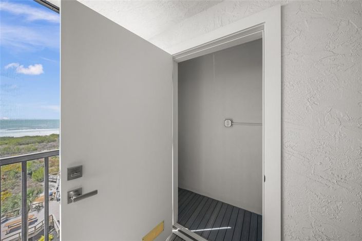 Image No.14-2 Bed Property for sale