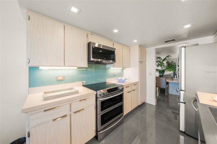 Image No.19-2 Bed Property for sale