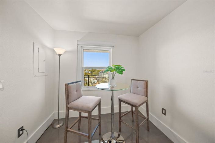 Image No.21-2 Bed Property for sale