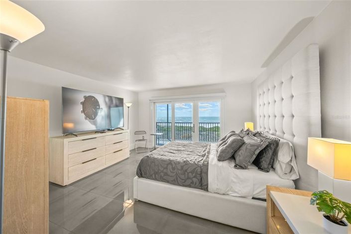 Image No.23-2 Bed Property for sale