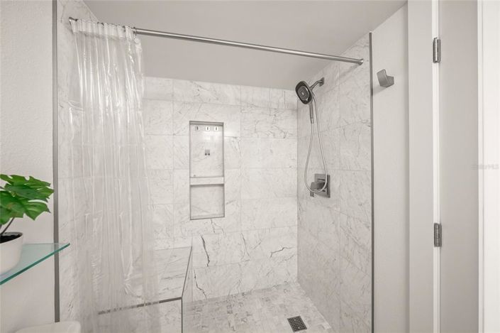 Image No.32-2 Bed Property for sale