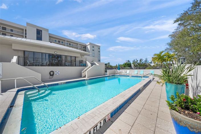 Image No.51-2 Bed Property for sale