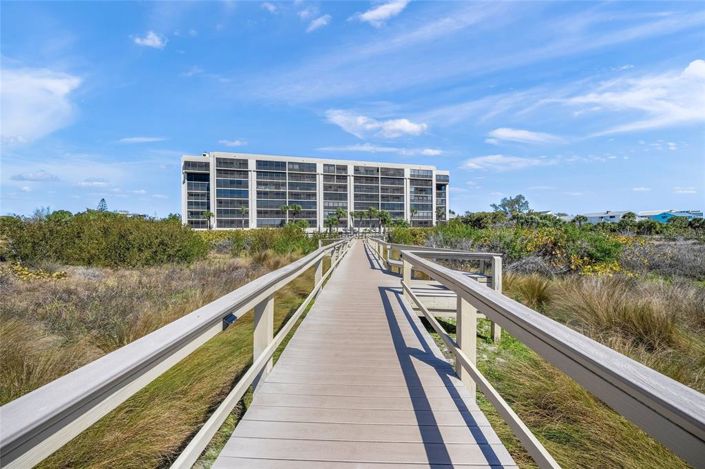 Image No.57-2 Bed Property for sale