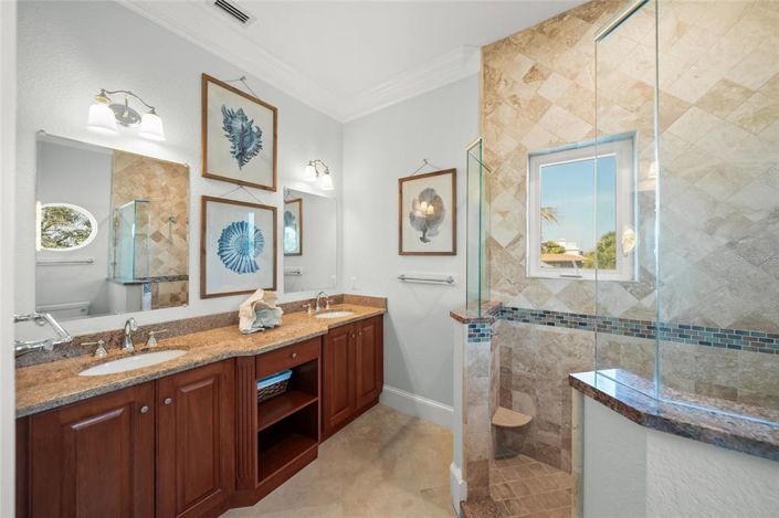 Image No.35-4 Bed Property for sale