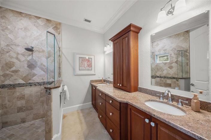 Image No.43-4 Bed Property for sale