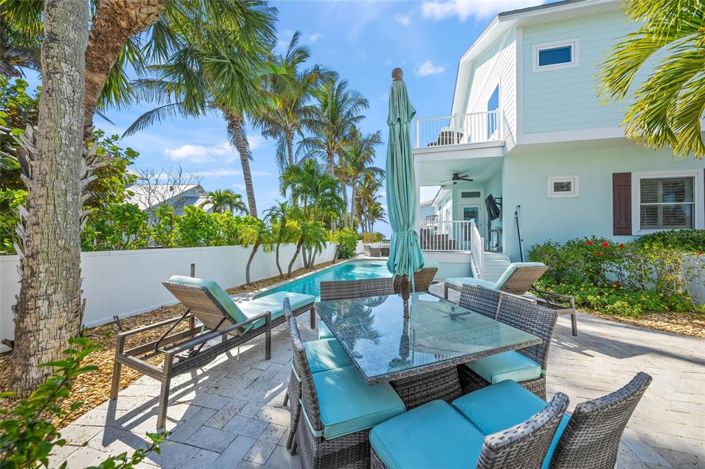 Image No.48-4 Bed Property for sale