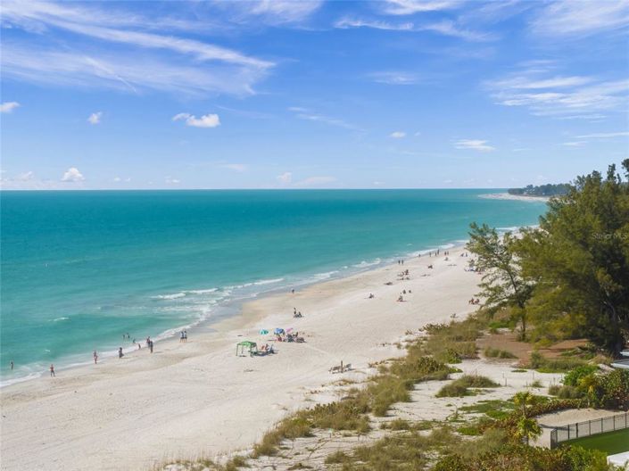 Image No.60-4 Bed Property for sale