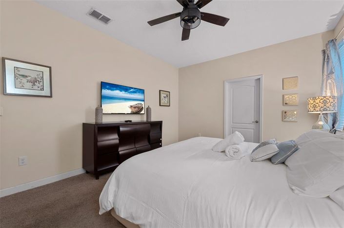 Image No.19-7 Bed Property for sale