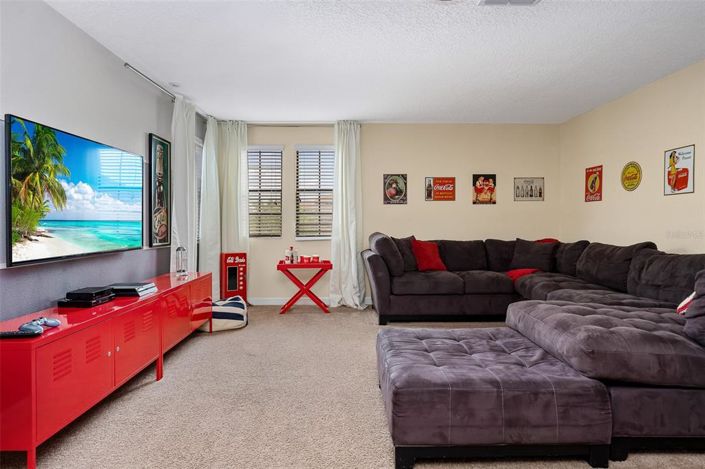 Image No.32-7 Bed Property for sale