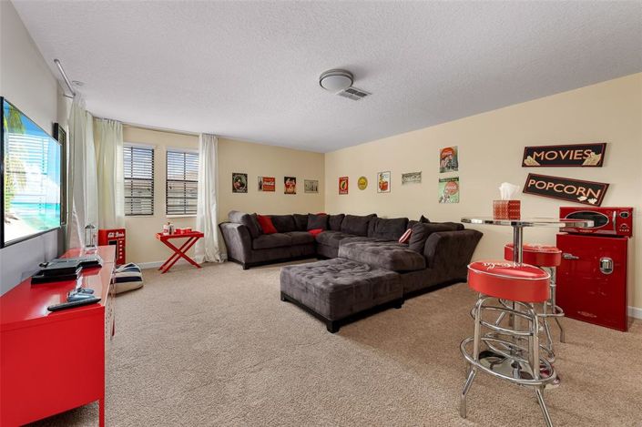 Image No.33-7 Bed Property for sale