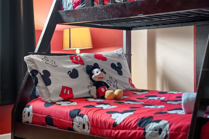 Image No.37-7 Bed Property for sale