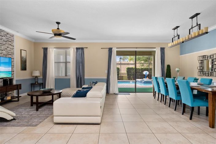 Image No.8-7 Bed Property for sale