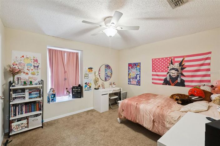 Image No.13-6 Bed Property for sale