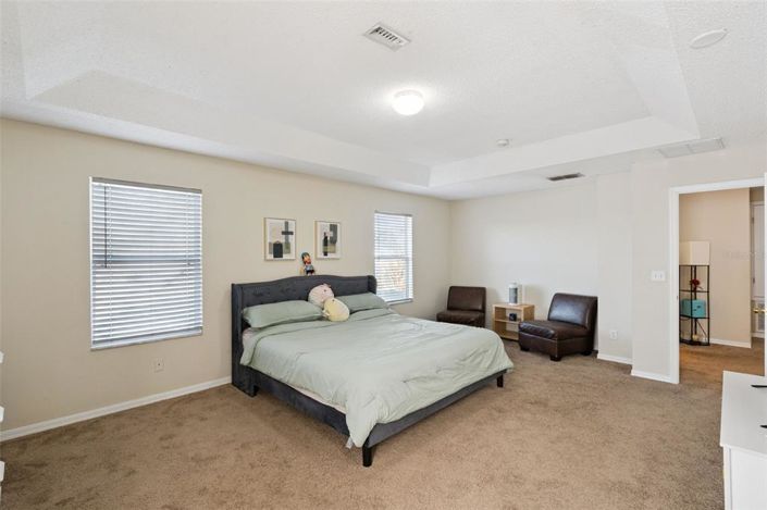 Image No.28-6 Bed Property for sale