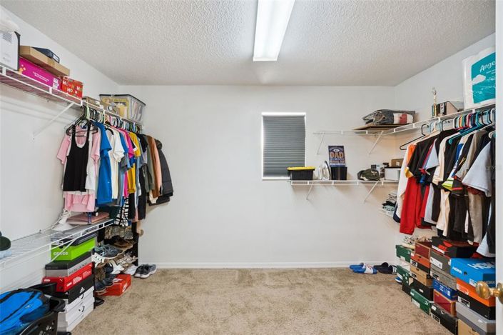 Image No.34-6 Bed Property for sale