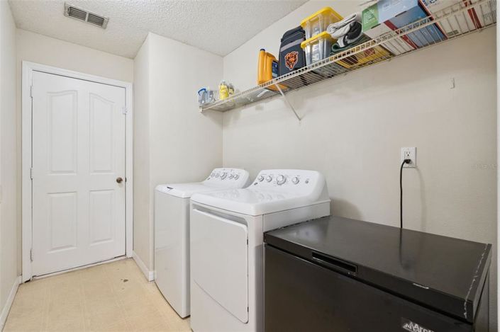 Image No.35-6 Bed Property for sale