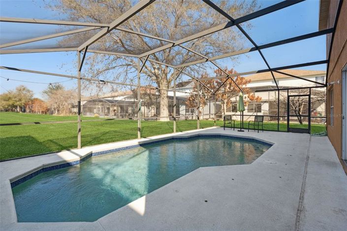 Image No.43-6 Bed Property for sale