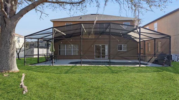 Image No.44-6 Bed Property for sale