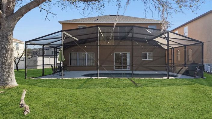 Image No.45-6 Bed Property for sale