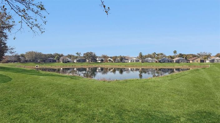 Image No.47-6 Bed Property for sale