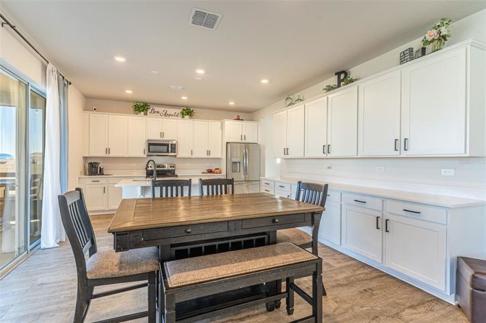 Image No.4-5 Bed Property for sale