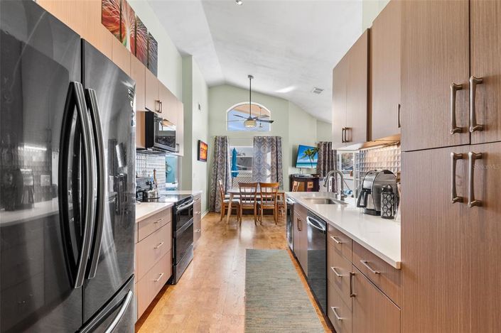 Image No.14-4 Bed Property for sale