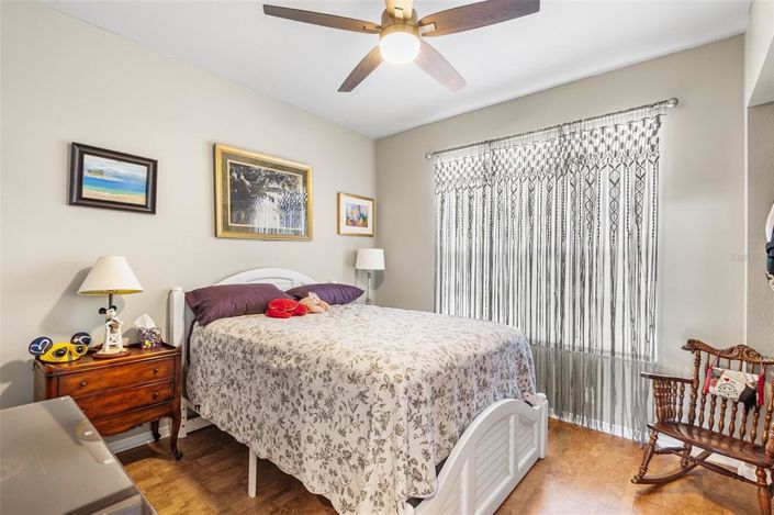 Image No.27-4 Bed Property for sale