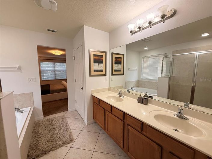 Image No.27-4 Bed Property for sale