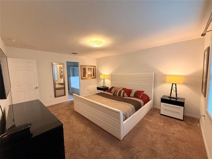 Image No.35-4 Bed Property for sale