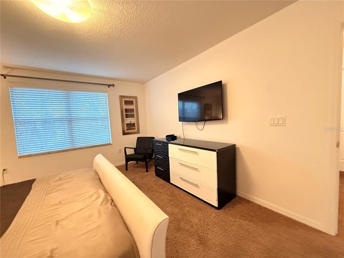 Image No.37-4 Bed Property for sale