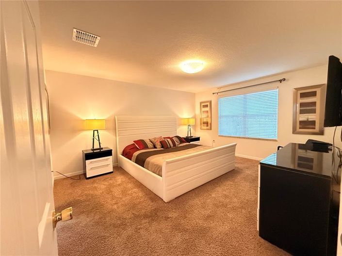 Image No.38-4 Bed Property for sale