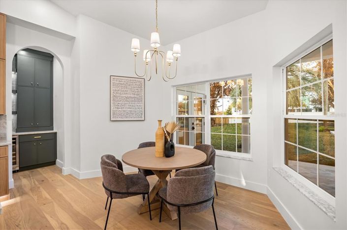 Image No.23-4 Bed Property for sale