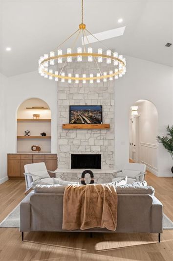 Image No.9-4 Bed Property for sale