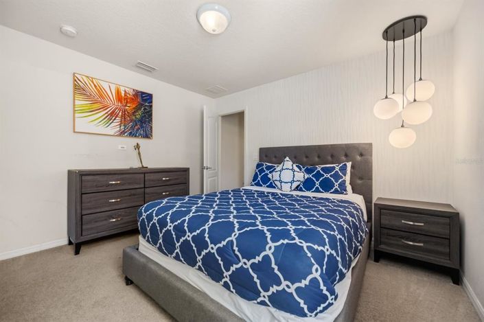 Image No.19-9 Bed Property for sale