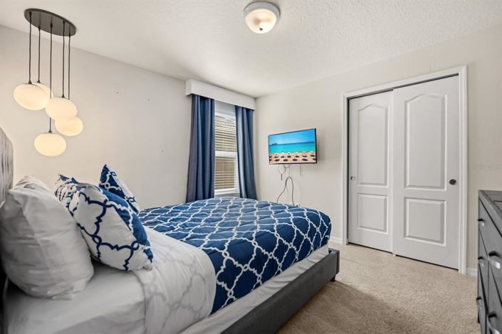 Image No.20-9 Bed Property for sale