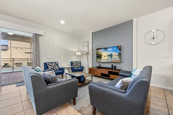 Image No.3-9 Bed Property for sale