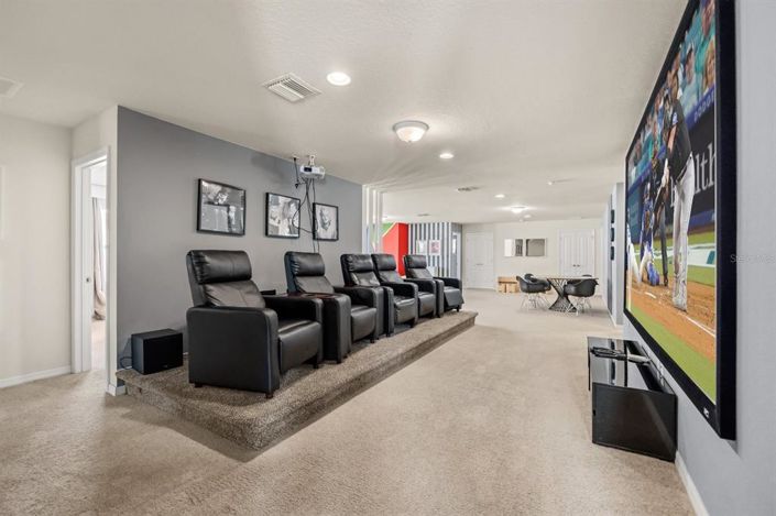 Image No.34-9 Bed Property for sale