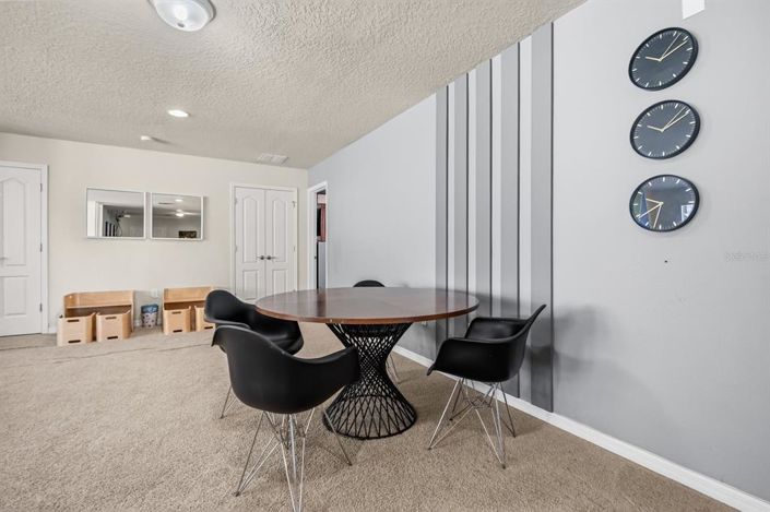 Image No.37-9 Bed Property for sale