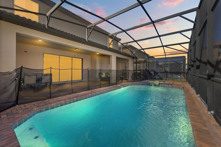 Image No.41-9 Bed Property for sale