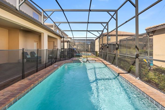 Image No.42-9 Bed Property for sale