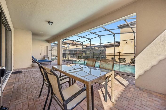 Image No.44-9 Bed Property for sale