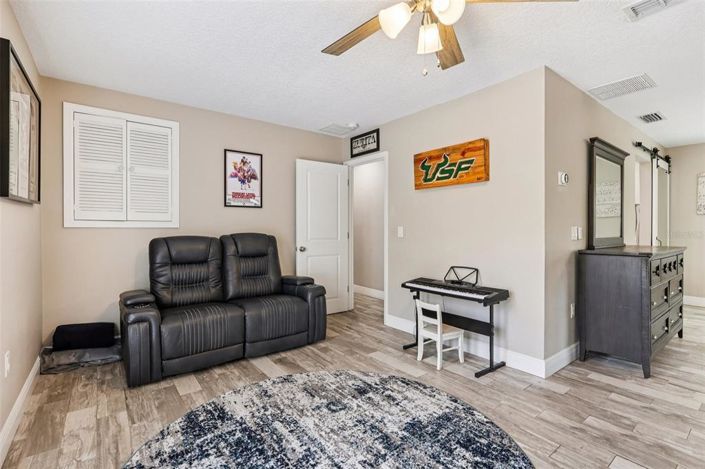 Image No.21-4 Bed Property for sale