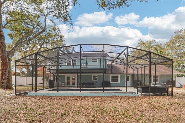 Image No.45-4 Bed Property for sale