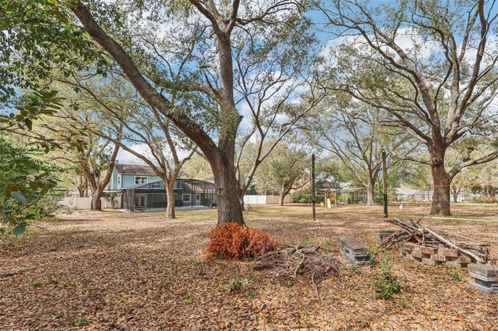 Image No.47-4 Bed Property for sale